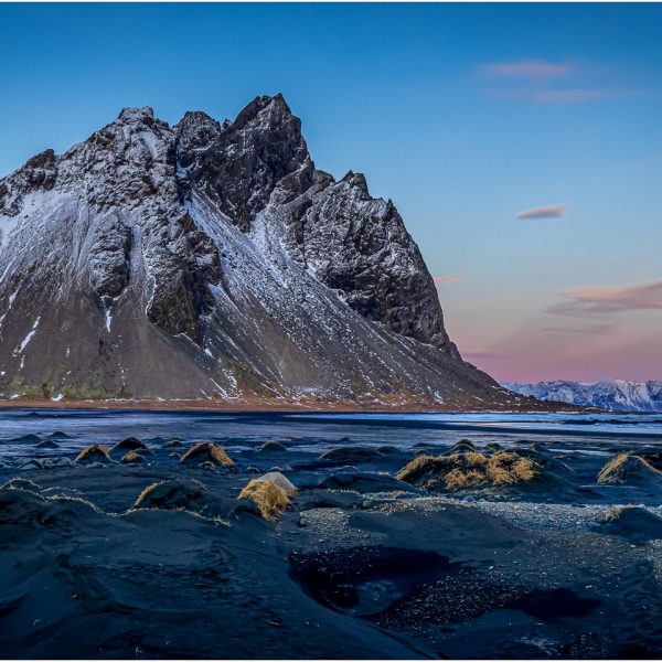 Merit---Jill-Smith---Dramatic-Iceland